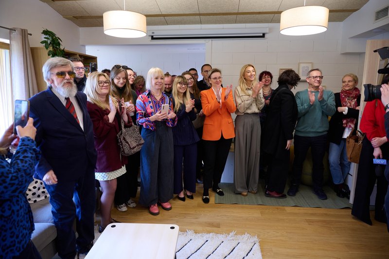 5cb22845-b783-4c53-82cf-8b1b0084fd1e