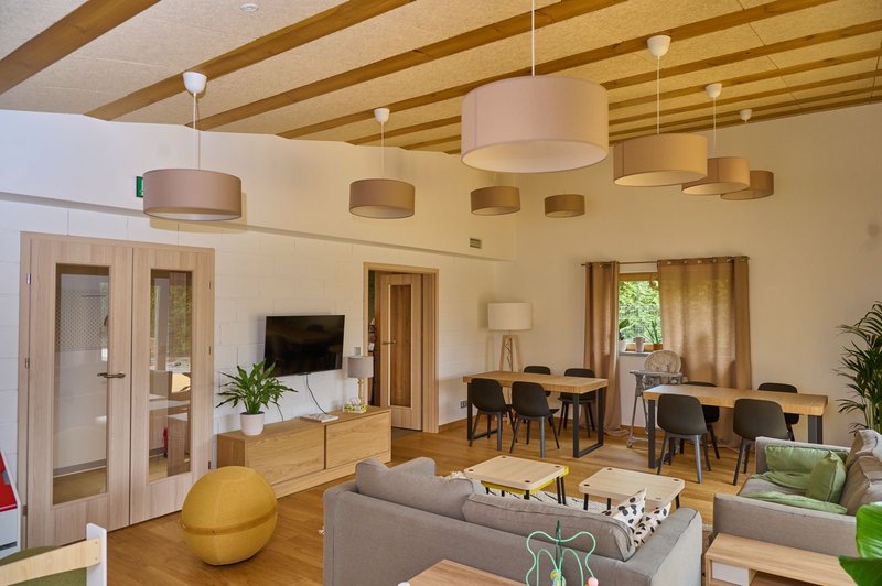 85d491c7-0f45-4b27-b559-efc99c322629